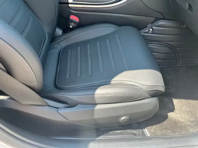 Mercedes-Benz C-Class — Фото автомобиля 12