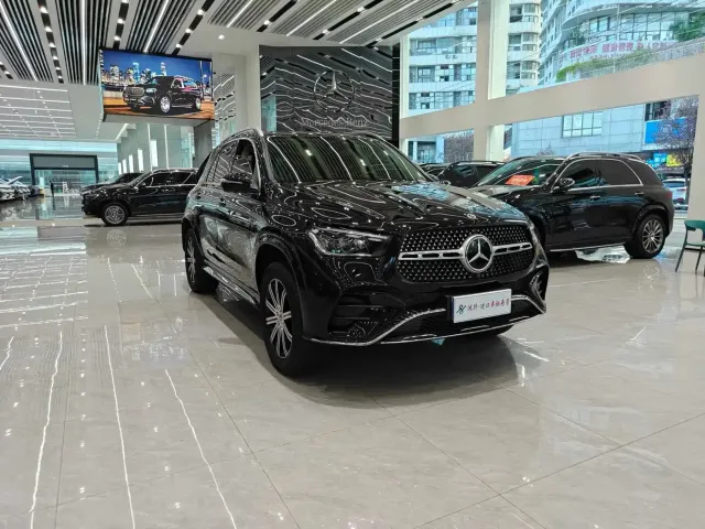Mercedes-Benz GLE-Class — Фото автомобиля 3