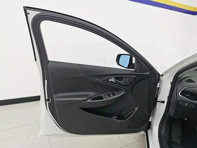 Chevrolet Malibu XL — Фото автомобиля 7