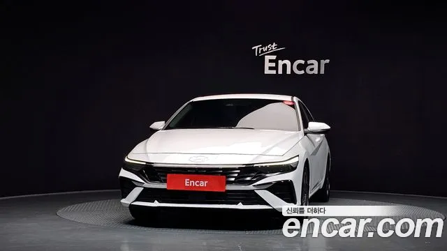 Hyundai Avante CN7 — Фото автомобиля 3