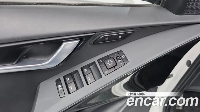 Kia Niro Niro (New) — Фото автомобиля 17
