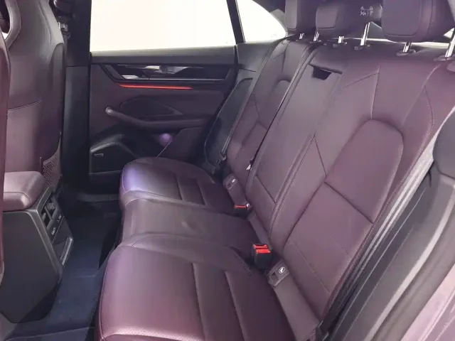 Porsche Macan EV — Фото автомобиля 11