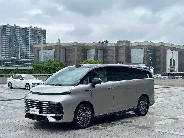Фотография автомобиля — Geely Galaxy V900
