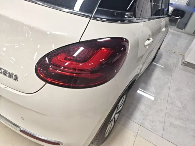 Wuling Bingo — Фото автомобиля 7