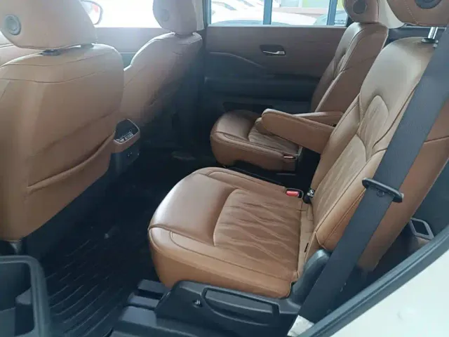 Nissan Terra — Фото автомобиля 16