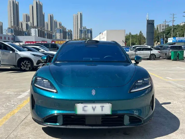 Shangjie Z7T — Фото автомобиля 2