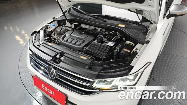 Volkswagen Tiguan — Фото автомобиля 6