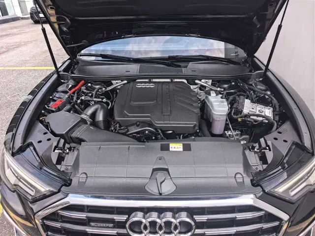 Audi A6L — Фото автомобиля 9