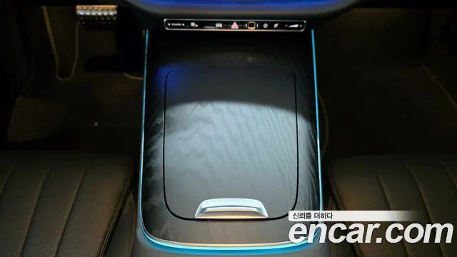 Mercedes-Benz E-Class E-класс W214 — Фото автомобиля 9