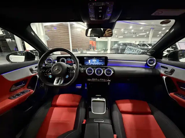 Mercedes-Benz A-Class AMG — Фото автомобиля 10