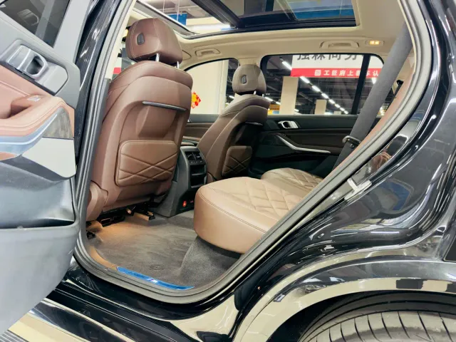 BMW X5 — Фото автомобиля 8