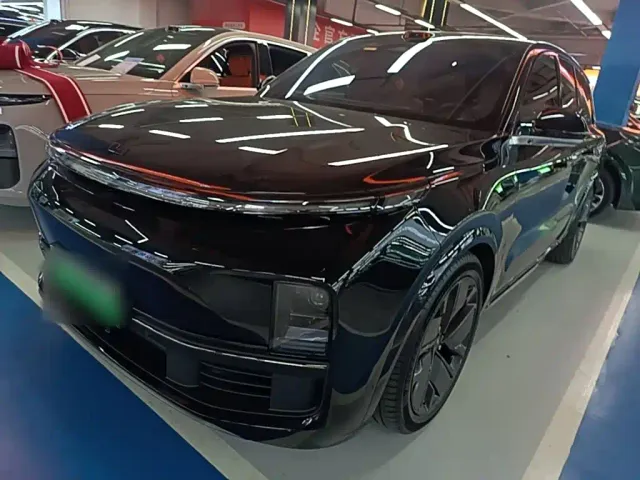 Фотография автомобиля — Li Auto L8