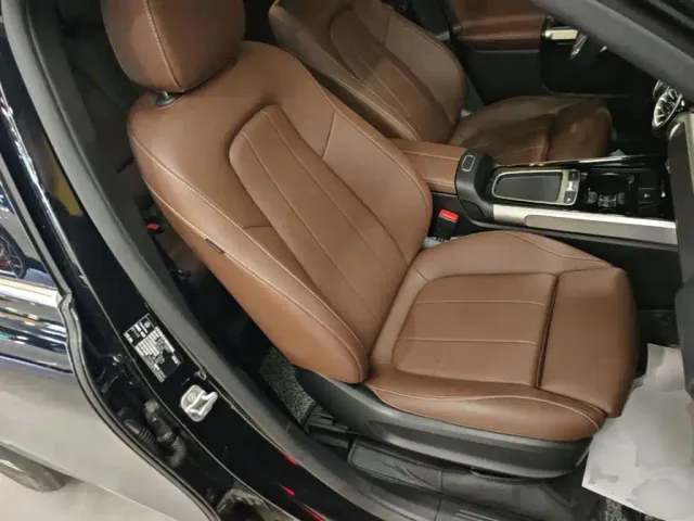 Mercedes-Benz EQB — Фото автомобиля 24