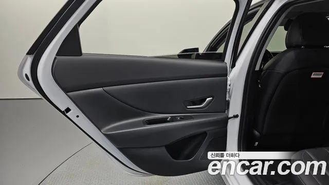 Hyundai Avante — Фото автомобиля 14