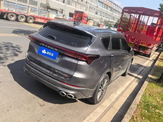 Jetour X70 Plus — Фото автомобиля 3