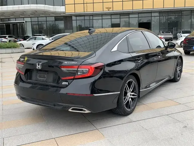Honda Accord — Фото автомобиля 7