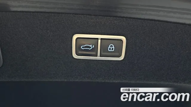 Genesis G90 Бензин 3.5 турбо AWD — Фото автомобиля 8
