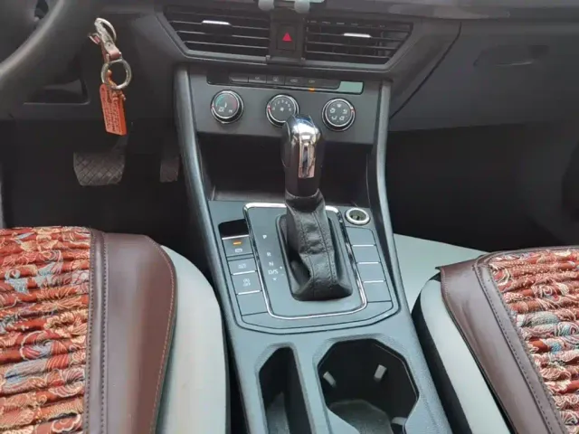 Volkswagen Bora 2023 1.5L Auto Free Ride Limited Edition — Фото автомобиля 9