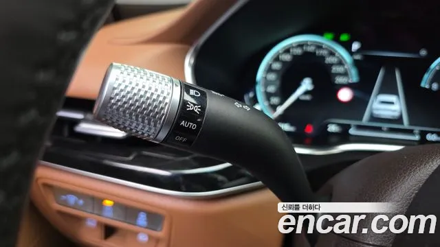 Genesis G80 Бензин 2.5 турбо 2WD — Фото автомобиля 30