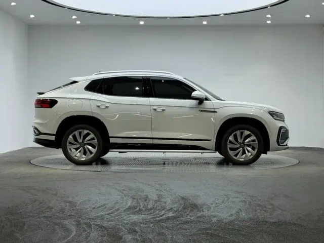 Volkswagen Tayron X — Фото автомобиля 4