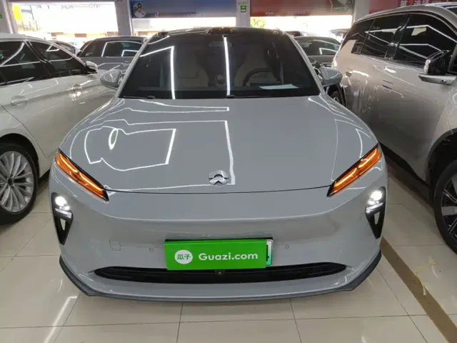 Nio ET5 Touring — Фото автомобиля 2
