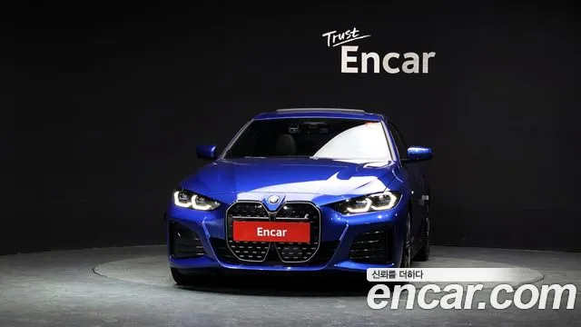 BMW i4 — Фото автомобиля 3
