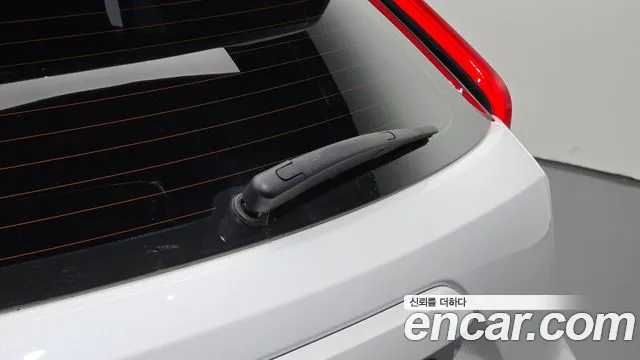Kia Niro — Фото автомобиля 30