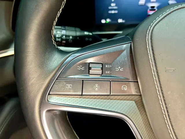 BYD Sealion 07 EV — Фото автомобиля 12