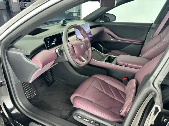 Nio ET5 Touring — Фото автомобиля 5