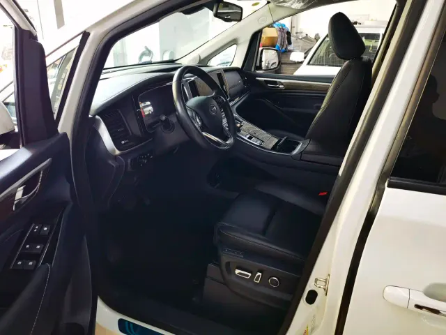 GAC Trumpchi M8 — Фото автомобиля 8