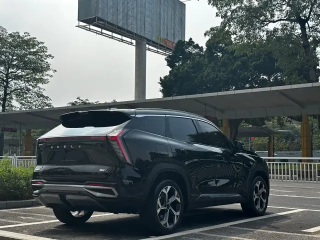 Geely Boyue L — Фото автомобиля 6
