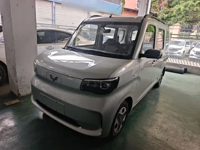 Фотография автомобиля — Wuling Zhiguang NEV