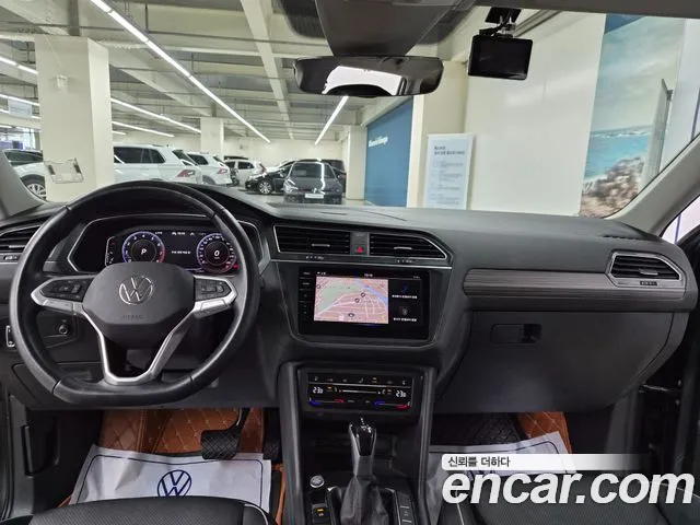 Volkswagen Tiguan — Фото автомобиля 7