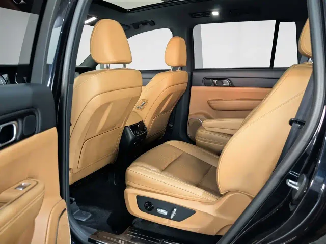 Li Auto ONE — Фото автомобиля 9