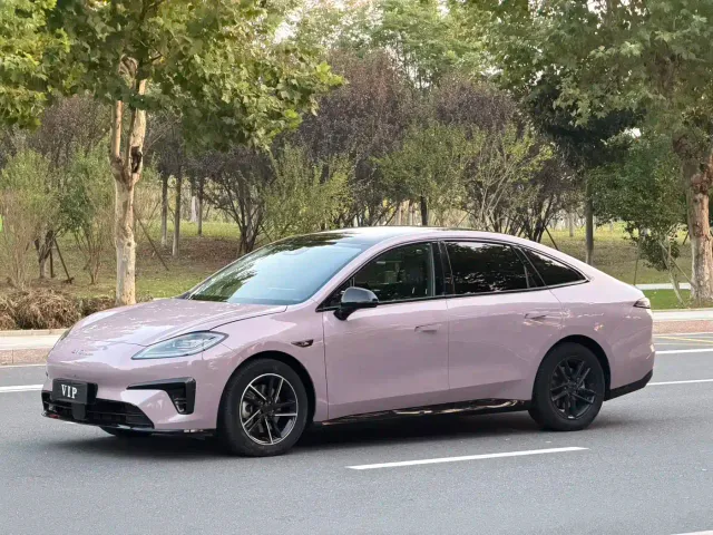 Фотография автомобиля — GAC Aion RT