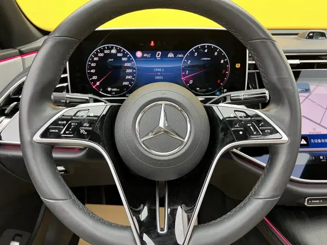 Mercedes-Benz E-Class — Фото автомобиля 13
