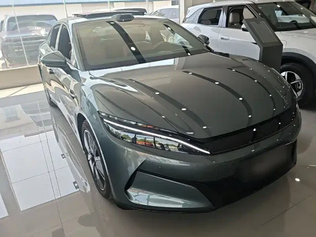 BYD Han L — Фото автомобиля 3