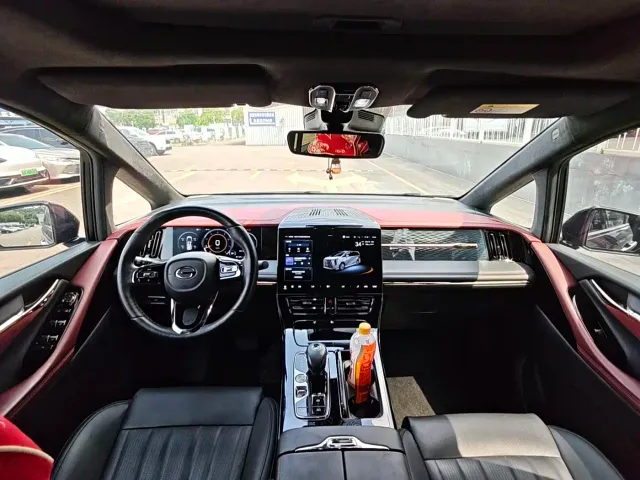 GAC Trumpchi M8 — Фото автомобиля 10
