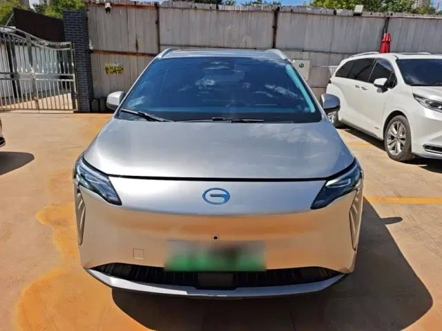 GAC Aion Y — Фото автомобиля 2