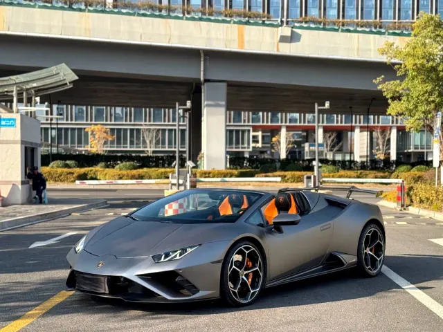 Lamborghini Huracan — Фото автомобиля 2