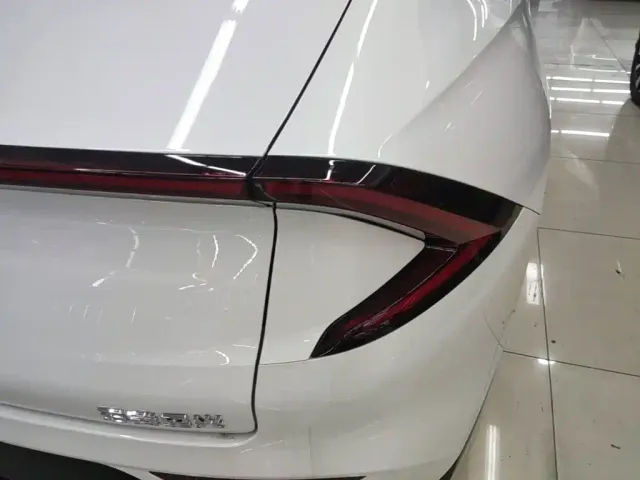 Wuling Starlight — Фото автомобиля 7