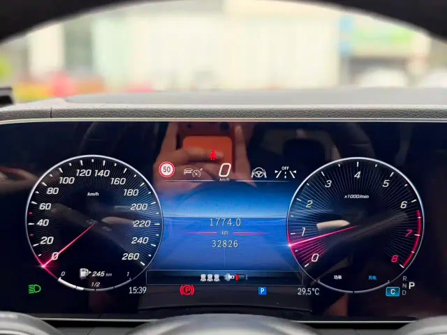 Mercedes-Benz GLE-Class — Фото автомобиля 5