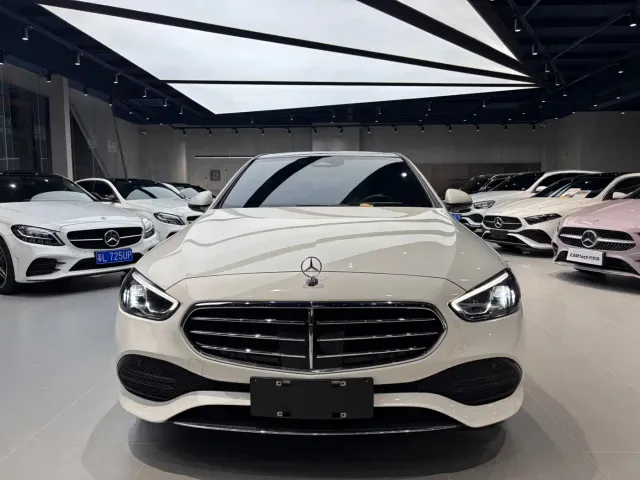 Mercedes-Benz C-Class — Фото автомобиля 2