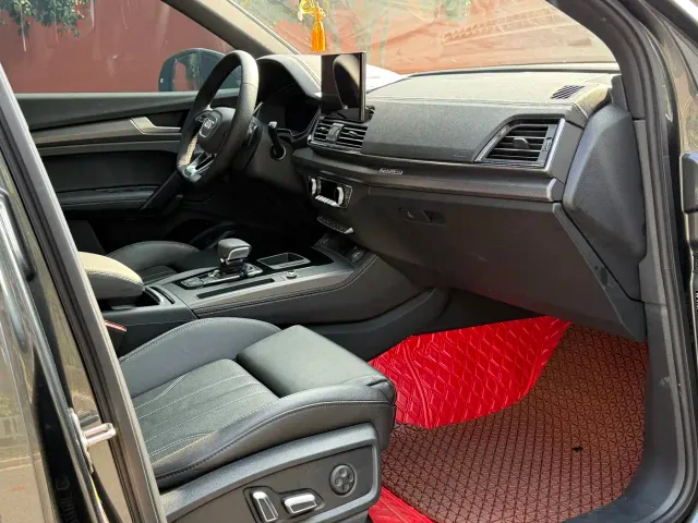 Audi Q5L — Фото автомобиля 4