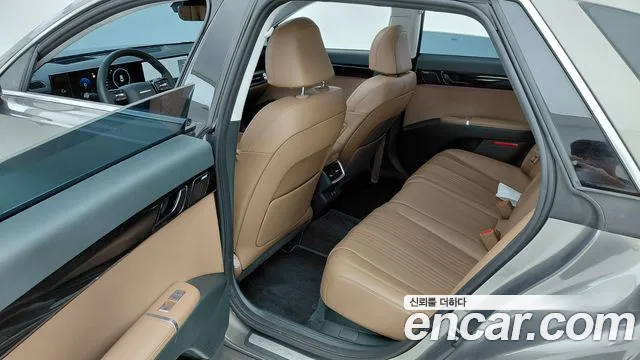 Hyundai Grandeur GN7 — Фото автомобиля 12