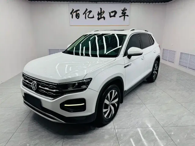 Фотография автомобиля — Volkswagen Tayron