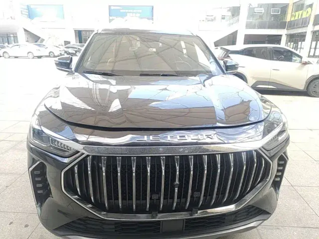 Jetour X70 Plus — Фото автомобиля 2