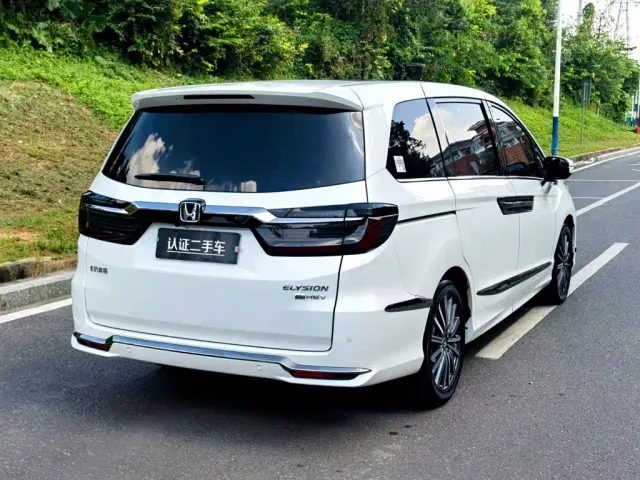 Honda Elysion — Фото автомобиля 7