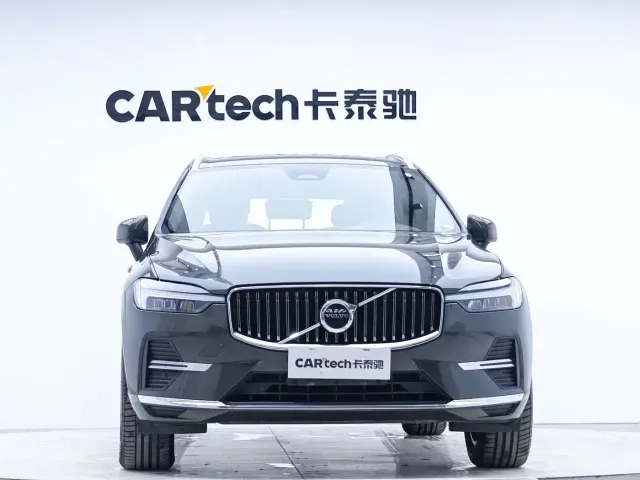 Volvo XC60 — Фото автомобиля 5
