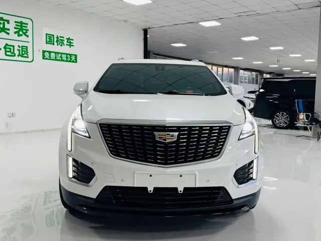 Cadillac XT5 — Фото автомобиля 2